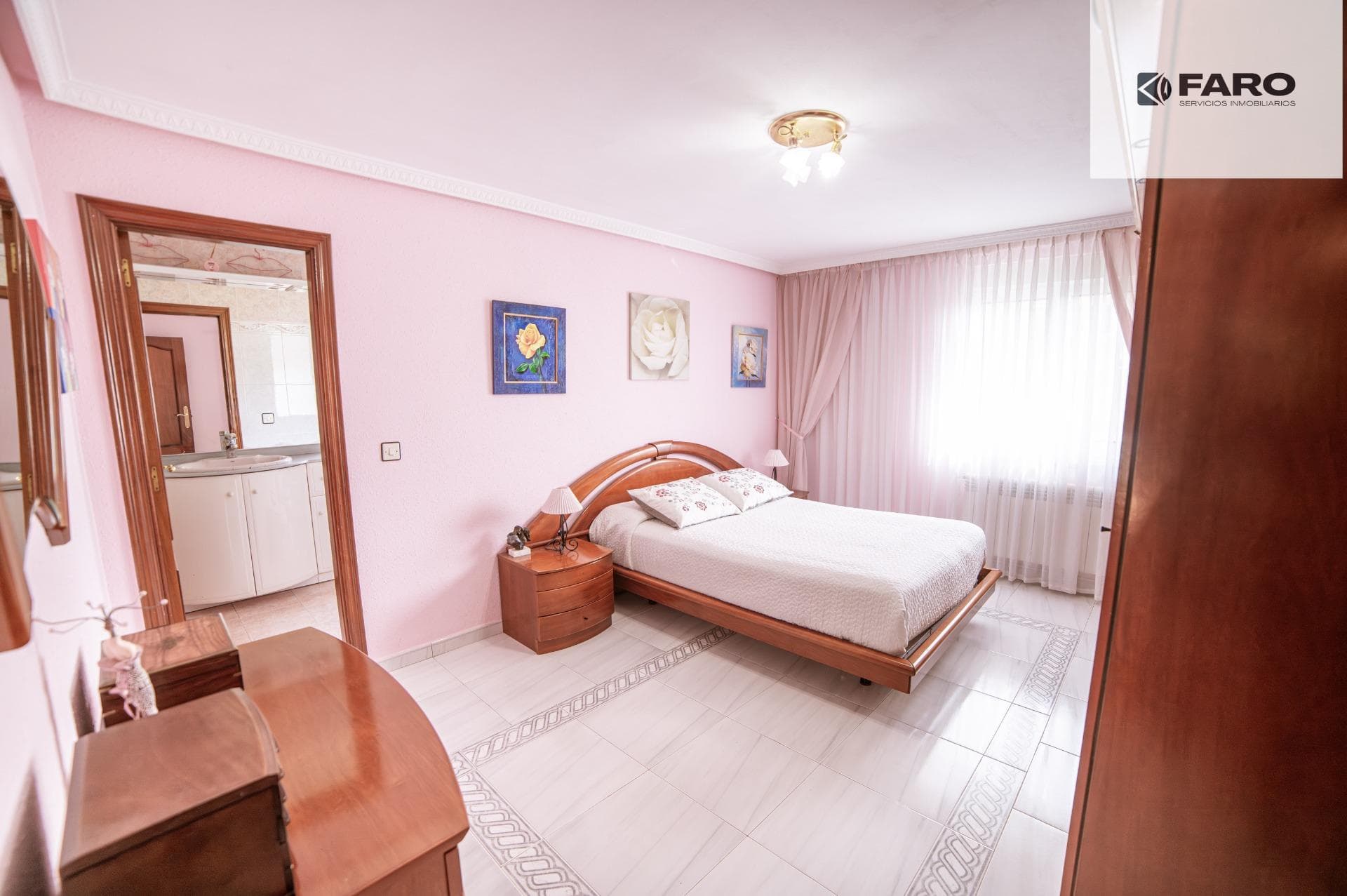 Detached house with 1,578 m² plot and its own spring in Soto del Barco (Ref 00093) · photo 3