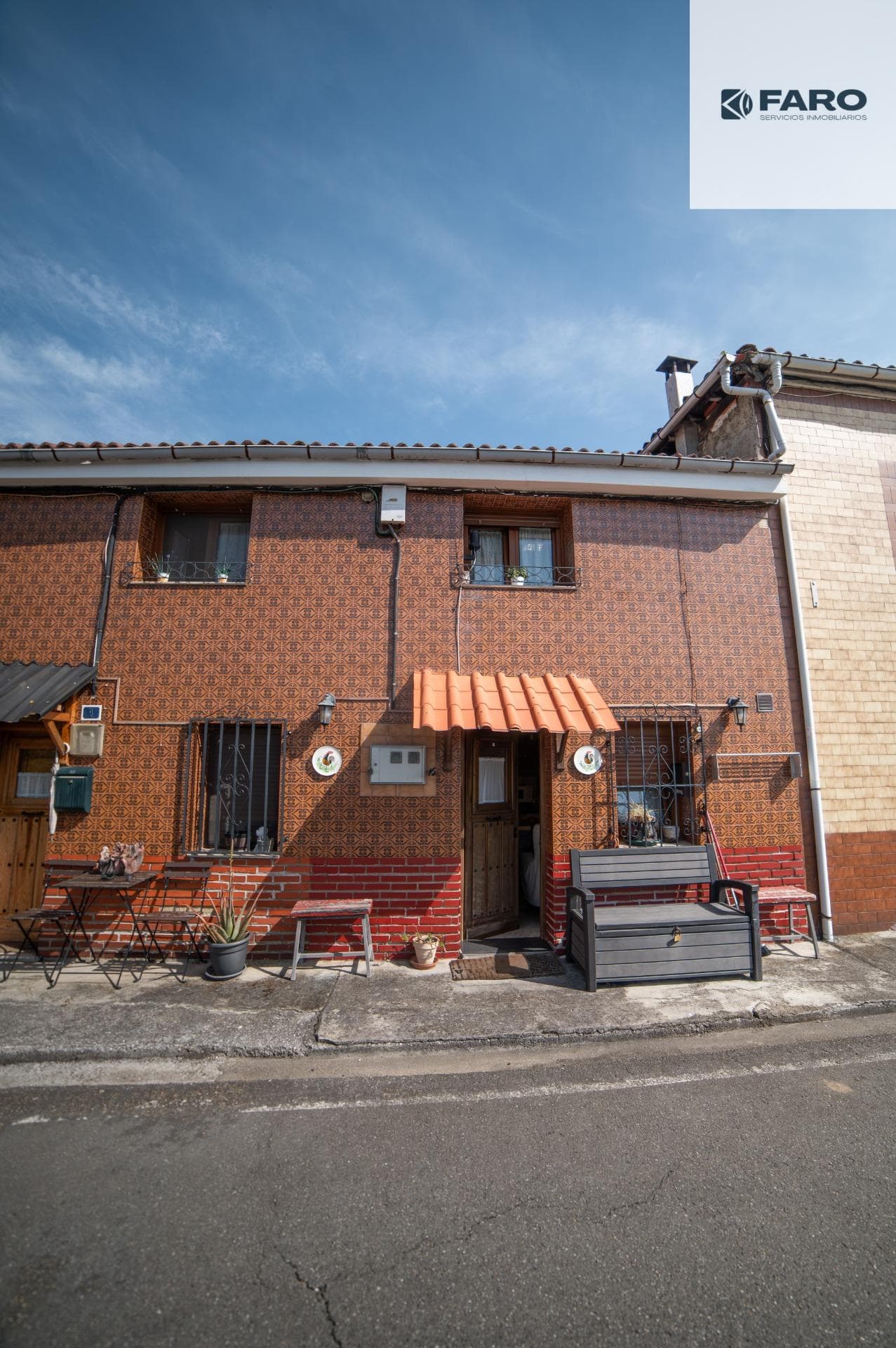 Terraced house in the hamlet of Aguilar, Mieres (Ref 00104) · photo 1