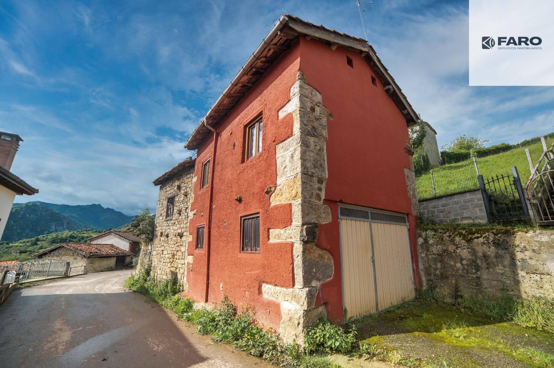 Cosy village house in the hamlet of Pumarada (Ref 00113) · photo 1