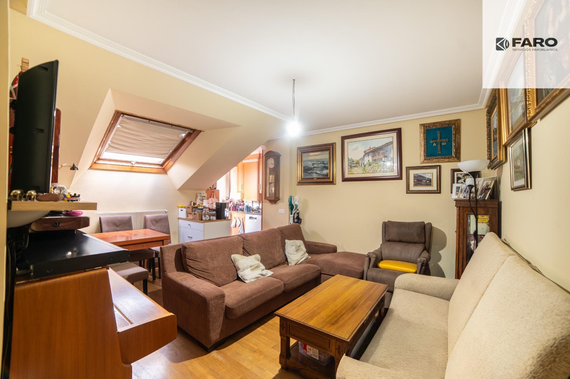 Two-bedroom penthouse with garage and storage room in the centre of Villaviciosa (Ref 00128) · photo 1